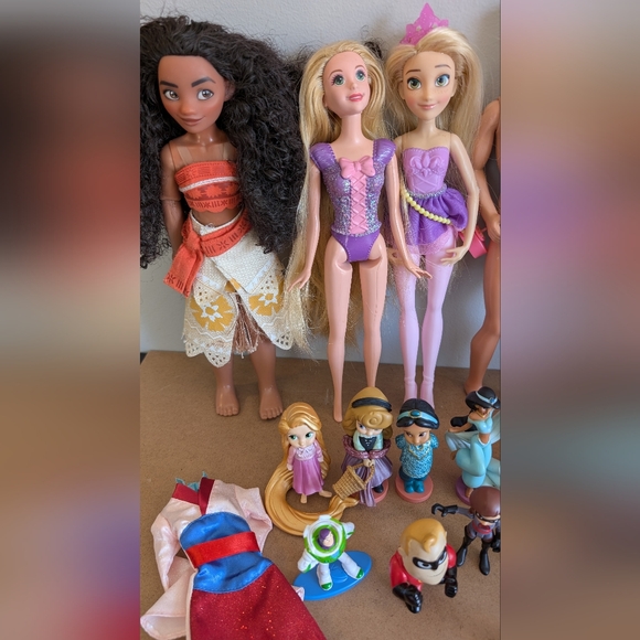 Disney Dolls & Figures / Cake Toppers Bundle Lot - Picture 2 of 16